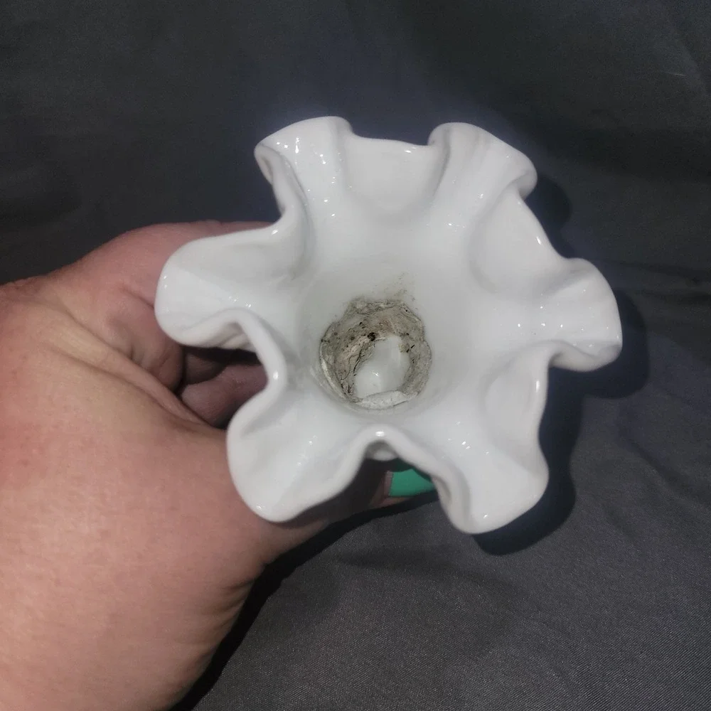 Vintage Fenton Milk Glass Hobnail Small Vase w Ruffled Edge Rim 4